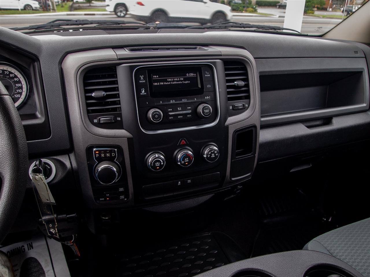 RAM 1500 Express 4x4 Quad Cab 6'4" Box 2018