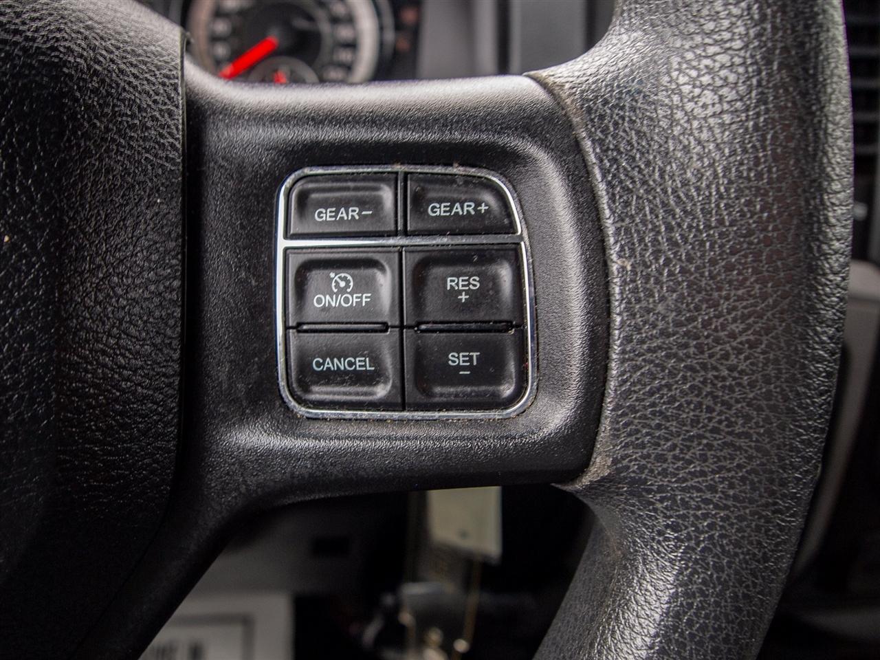 RAM 1500 Express 4x4 Quad Cab 6'4" Box 2018