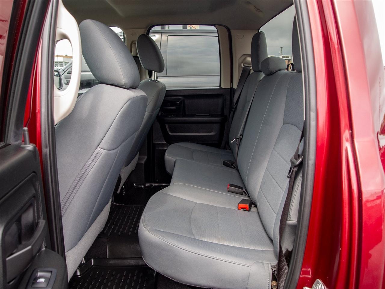 RAM 1500 Express 4x4 Quad Cab 6'4" Box 2018