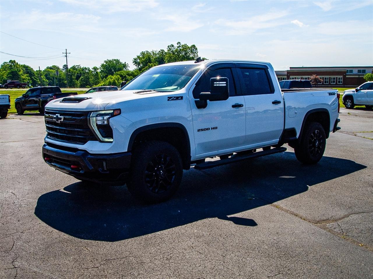 Chevrolet Silverado 2500HD 4WD Crew Cab 159" LT 2026