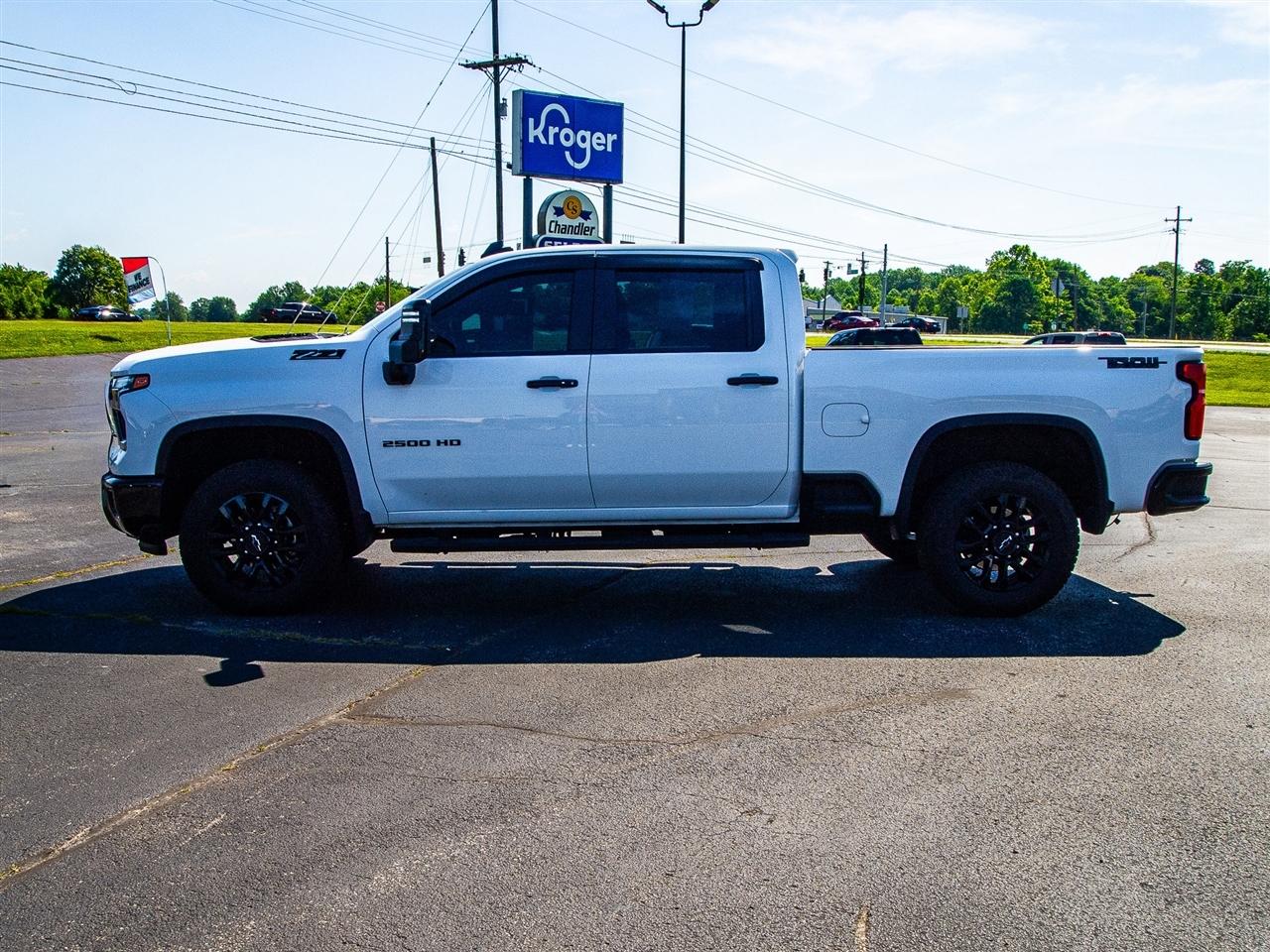 Chevrolet Silverado 2500HD 4WD Crew Cab 159" LT 2026