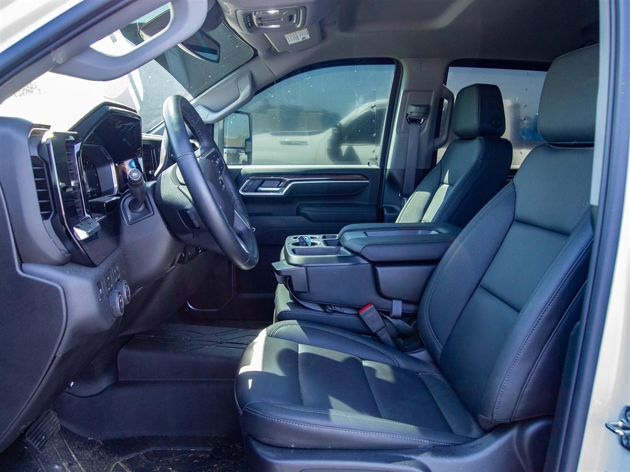 Chevrolet Silverado 2500HD 4WD Crew Cab 159" LT 2026