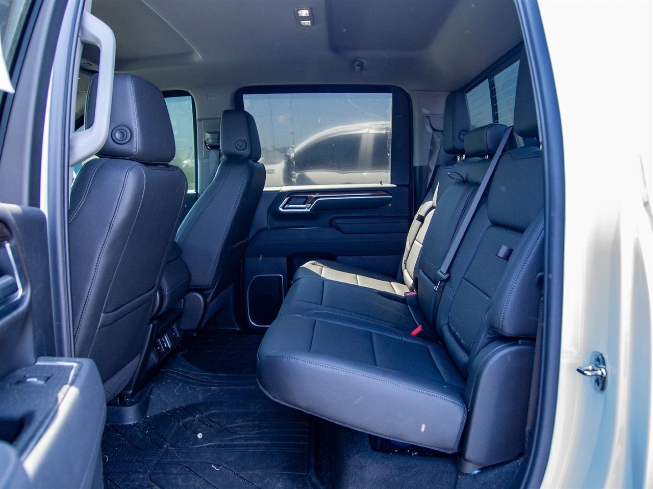 Chevrolet Silverado 2500HD 4WD Crew Cab 159" LT 2026