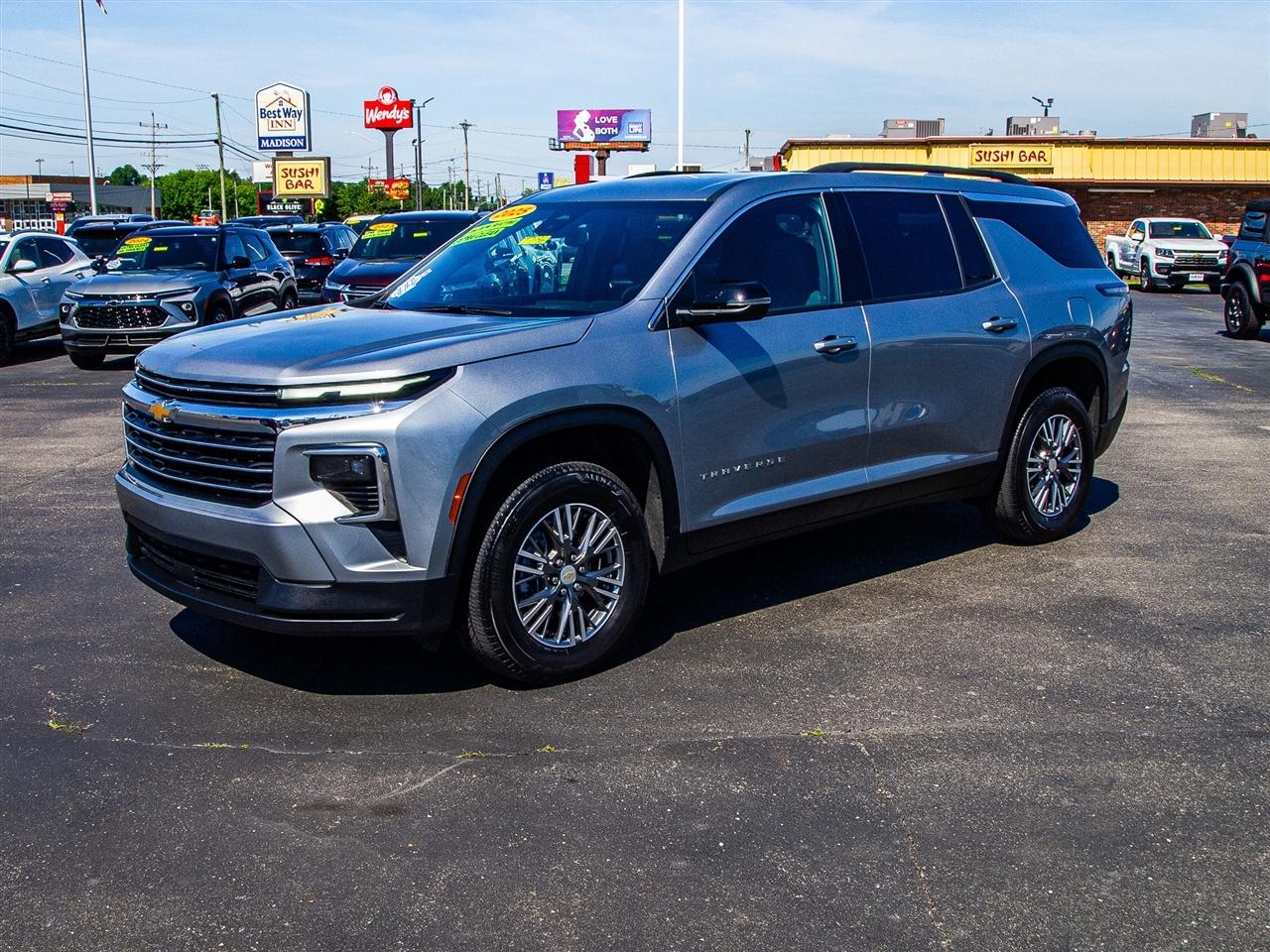 Chevrolet Traverse FWD 4dr LT w/1LT 2025