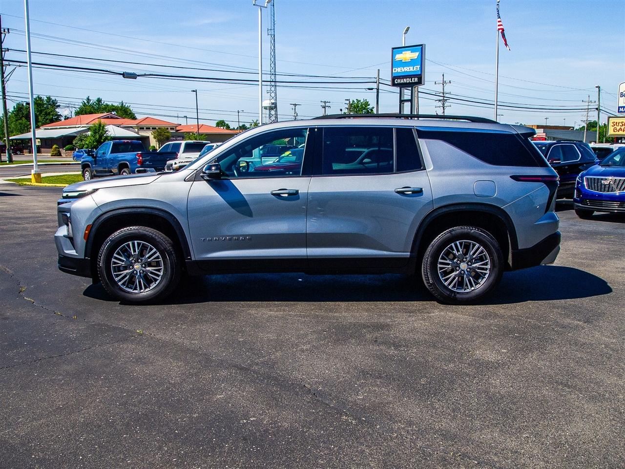 Chevrolet Traverse FWD 4dr LT w/1LT 2025