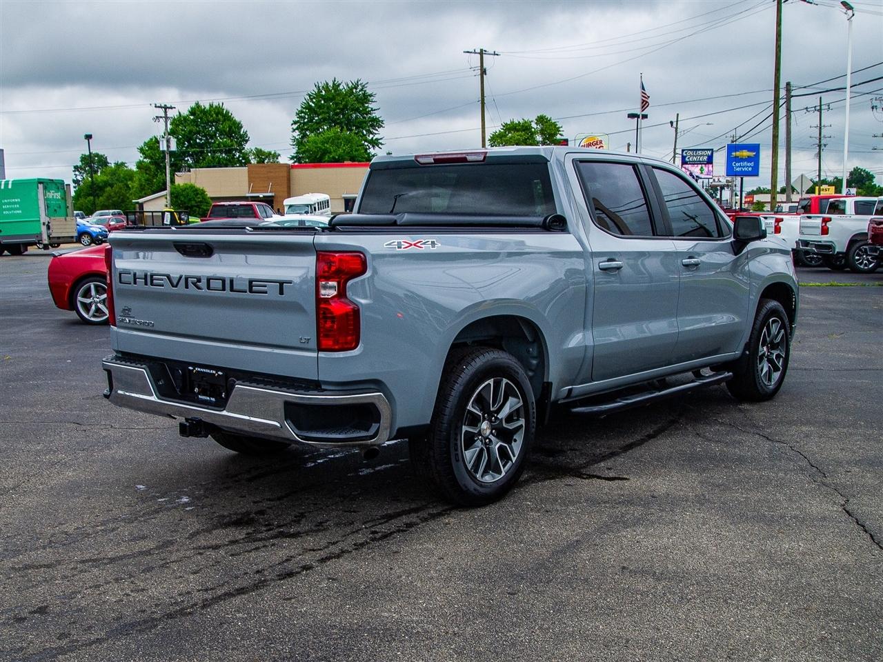 2024 Chevrolet Silverado 1500 LT - Photo 7