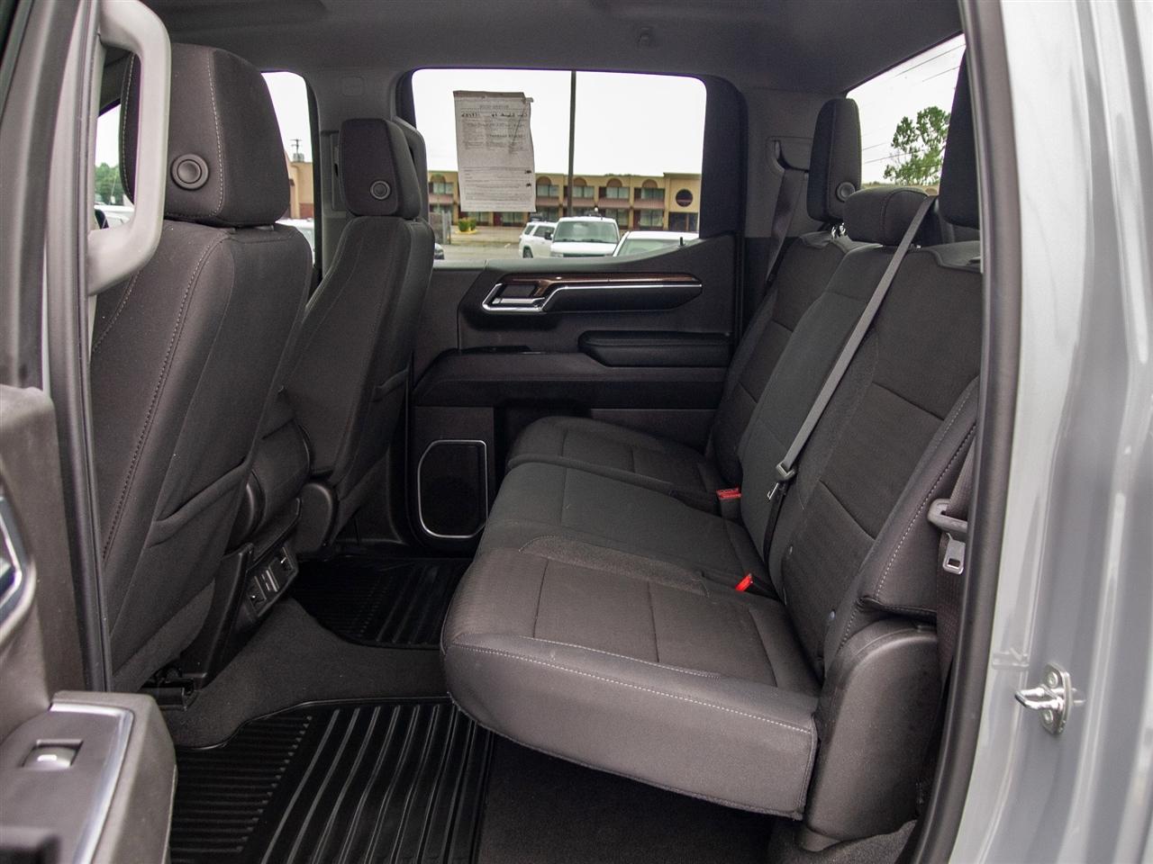 2024 Chevrolet Silverado 1500 LT - Photo 24
