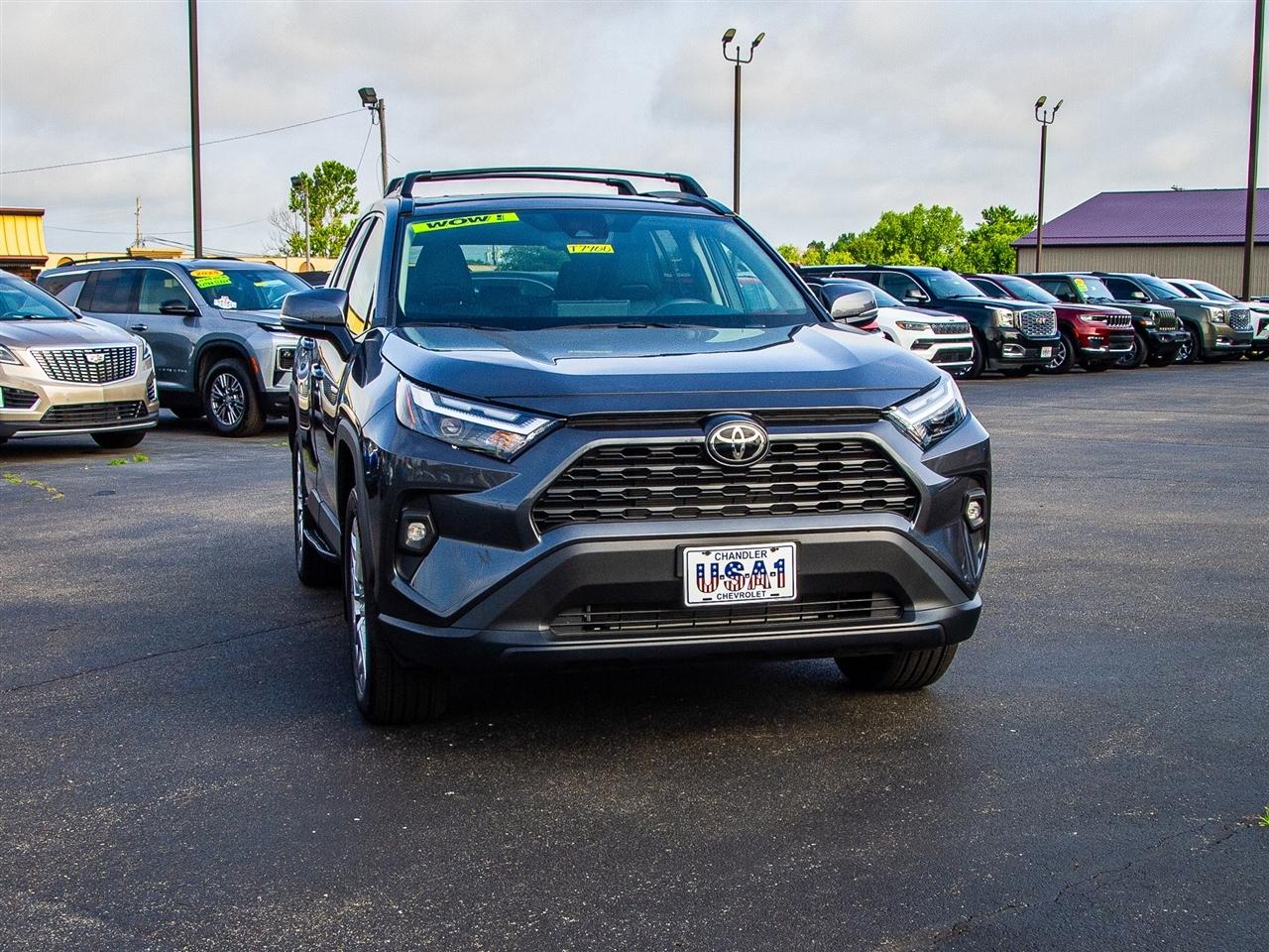 Toyota RAV4 XLE Premium FWD (Natl) 2024