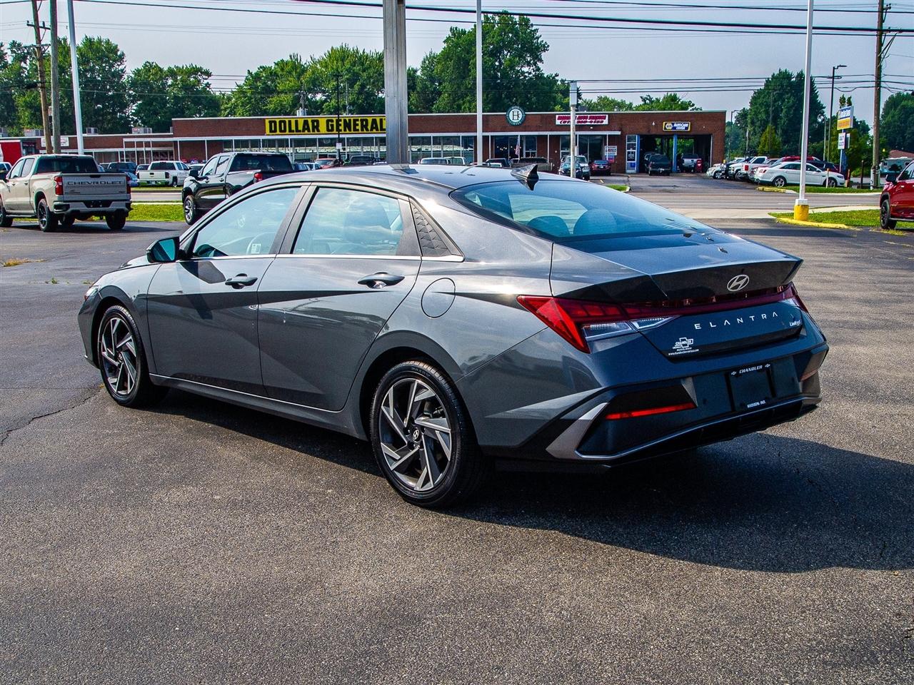 Hyundai Elantra Limited IVT 2024