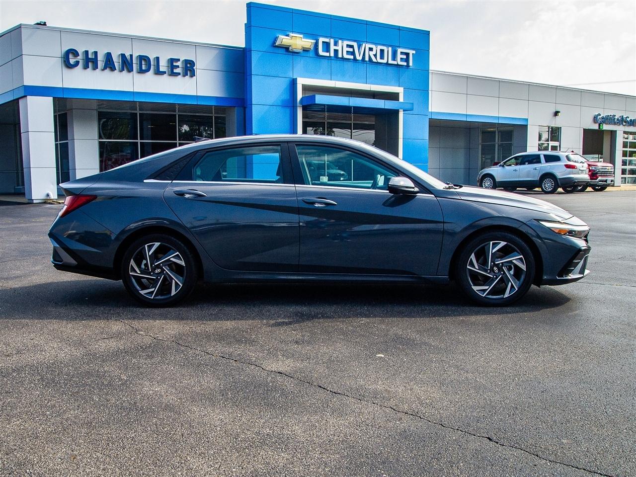 Hyundai Elantra Limited IVT 2024