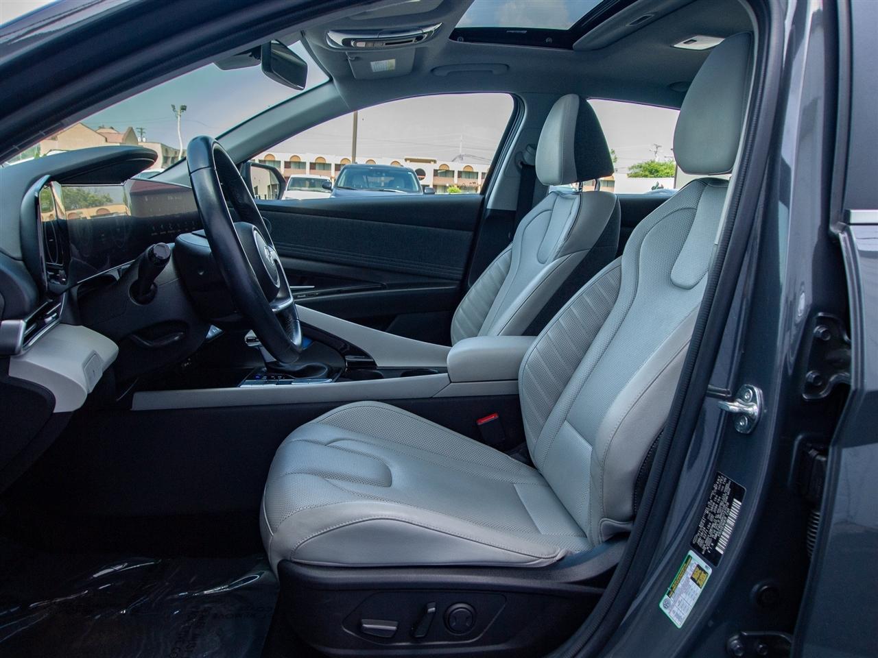 Hyundai Elantra Limited IVT 2024