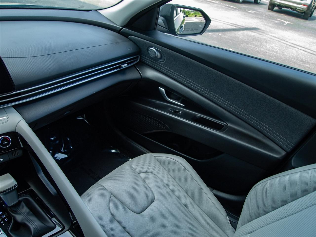 Hyundai Elantra Limited IVT 2024