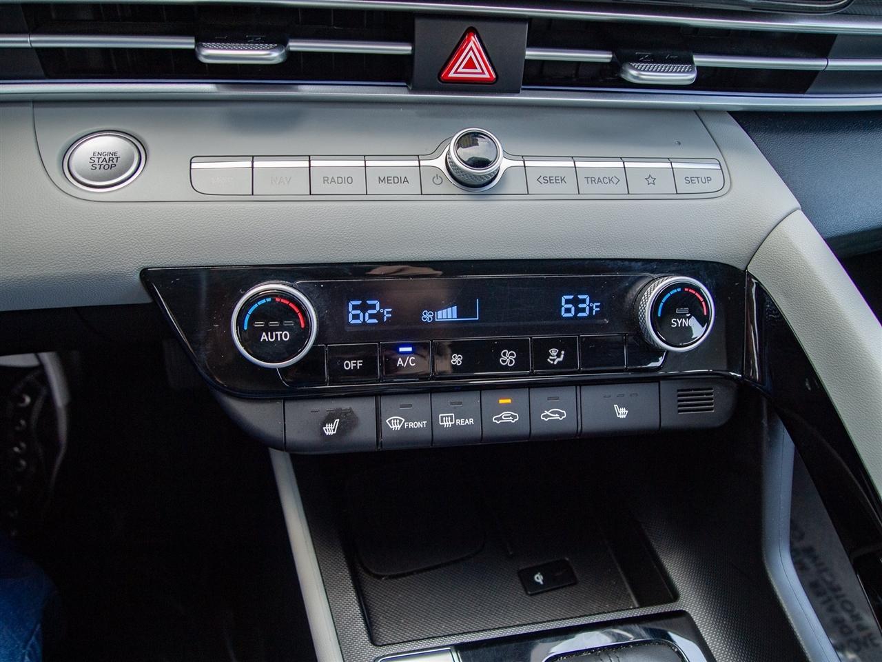 Hyundai Elantra Limited IVT 2024