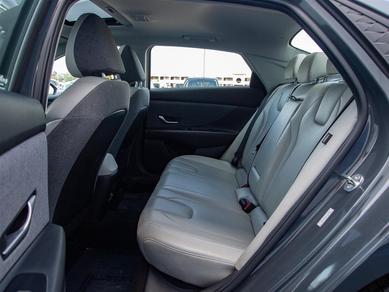 Hyundai Elantra Limited IVT 2024