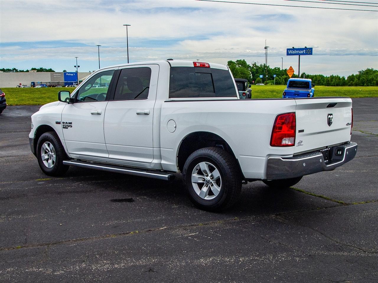 RAM 1500 Classic SLT 4x4 Crew Cab 5'7" Box 2019
