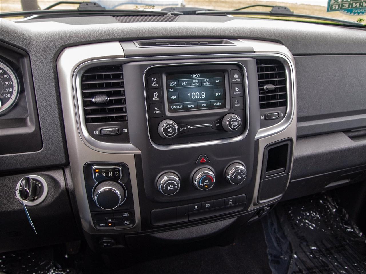 RAM 1500 Classic SLT 4x4 Crew Cab 5'7" Box 2019