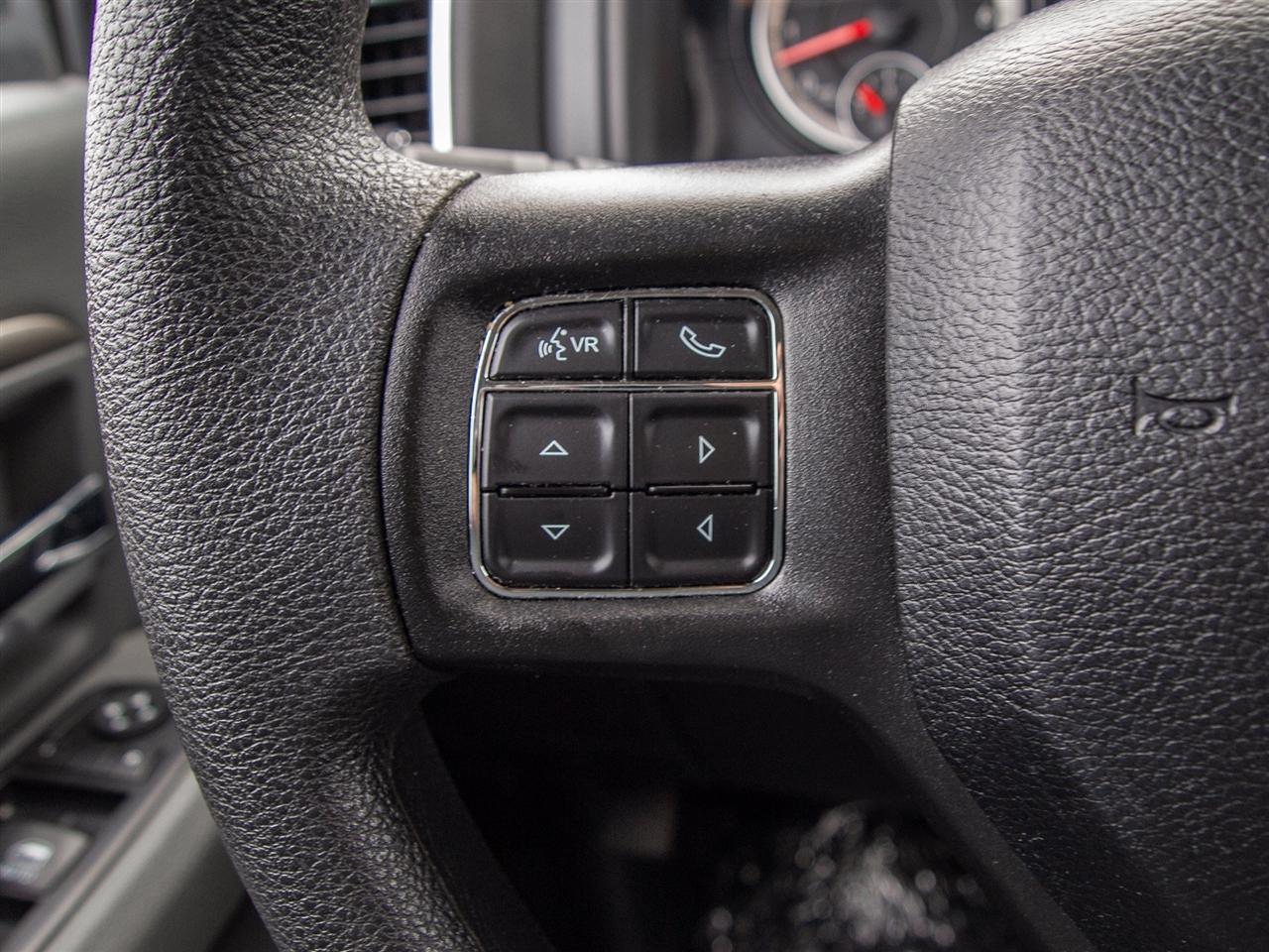 RAM 1500 Classic SLT 4x4 Crew Cab 5'7" Box 2019