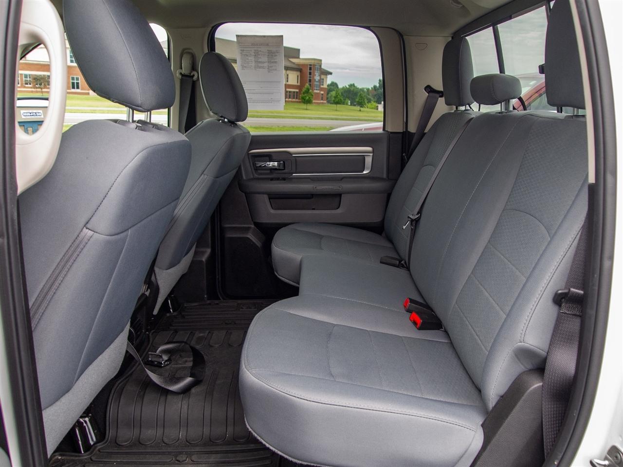 RAM 1500 Classic SLT 4x4 Crew Cab 5'7" Box 2019
