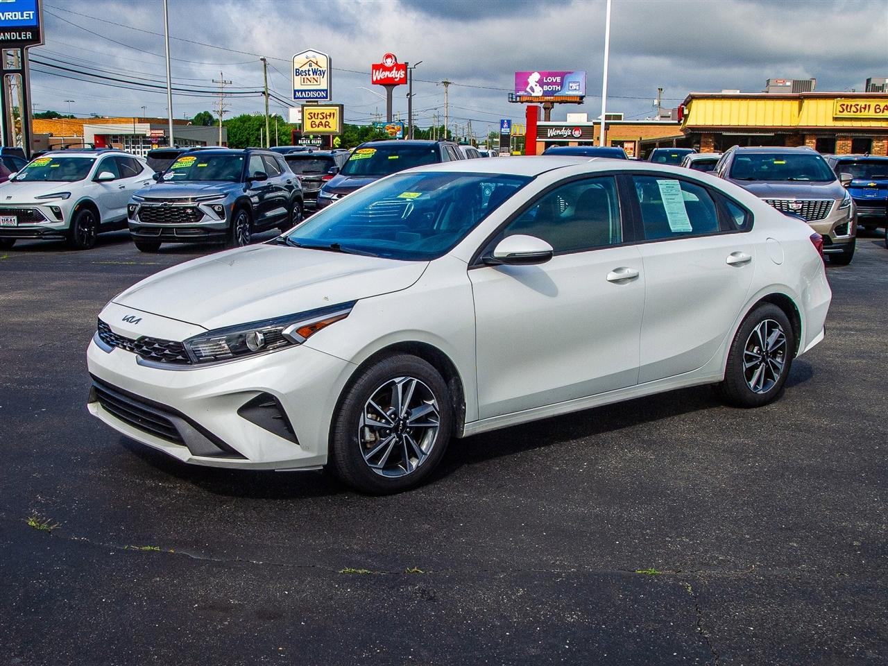 Kia Forte LXS IVT 2024