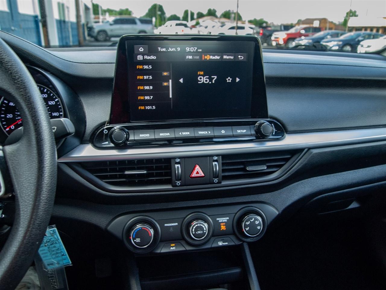 Kia Forte LXS IVT 2024