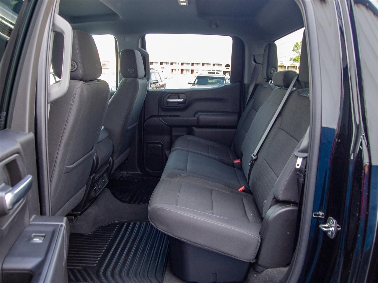 Chevrolet Silverado 1500 4WD Crew Cab 147" Custom 2025