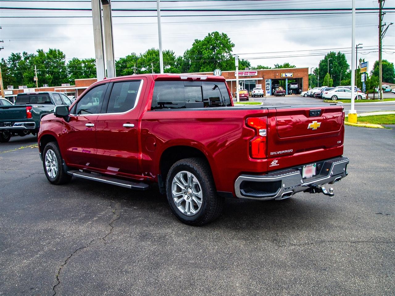 Chevrolet Silverado 1500 4WD Crew Cab 147" LTZ 2024