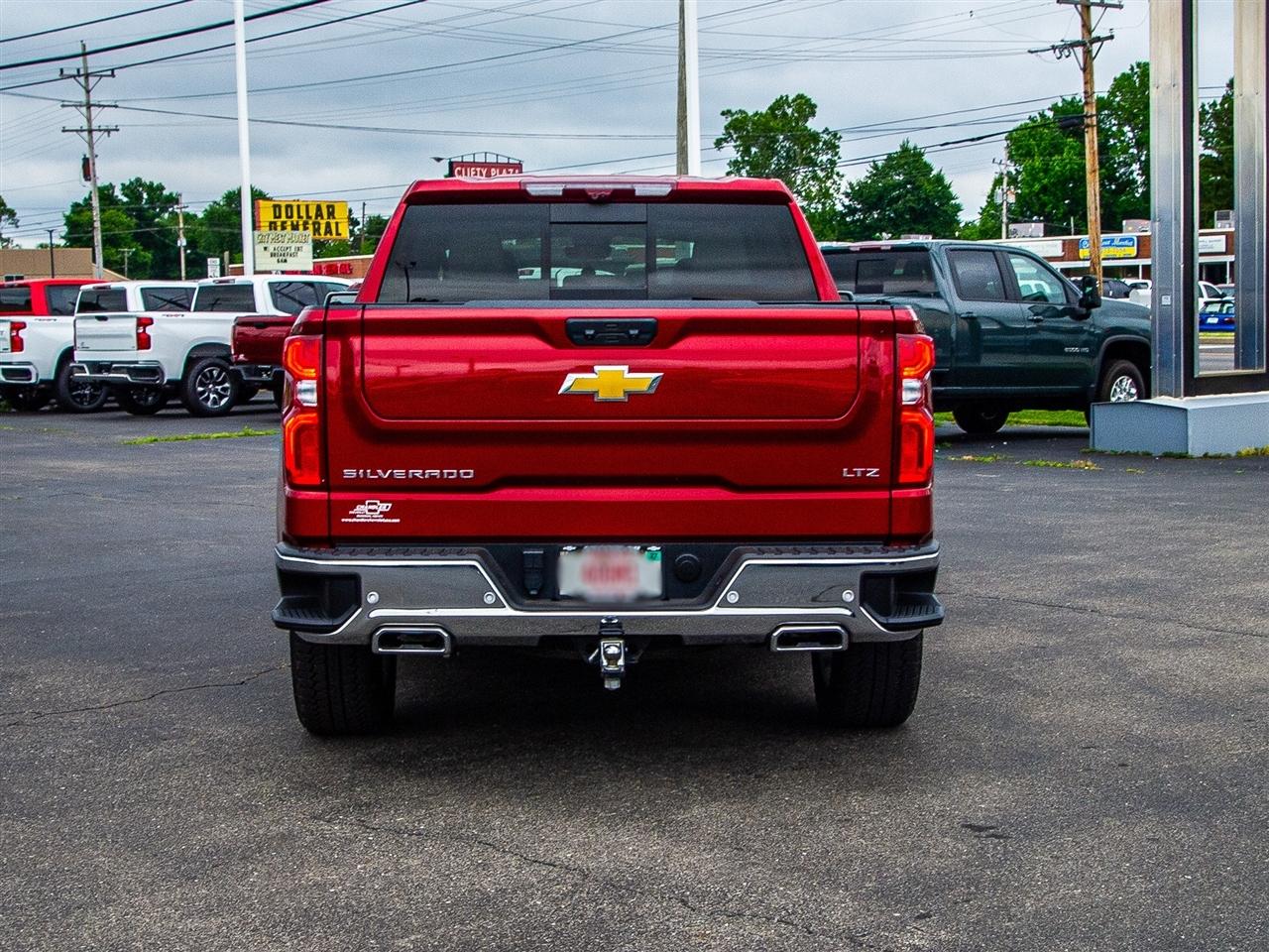 Chevrolet Silverado 1500 4WD Crew Cab 147" LTZ 2024
