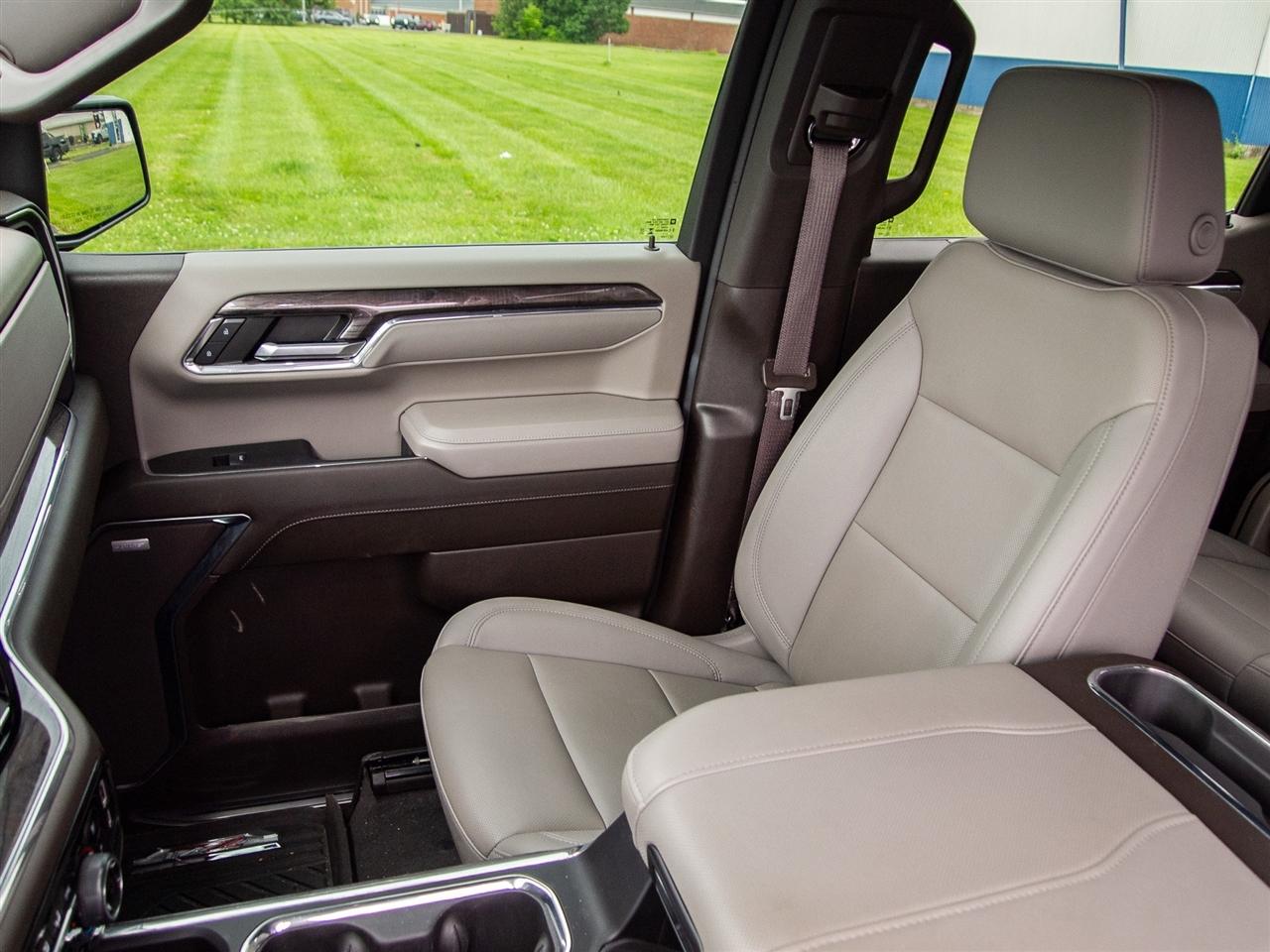 Chevrolet Silverado 1500 4WD Crew Cab 147" LTZ 2024