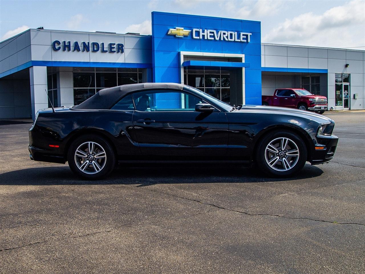 Ford Mustang 2dr Conv V6 2013