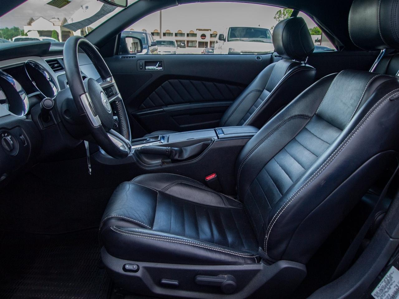 Ford Mustang 2dr Conv V6 2013