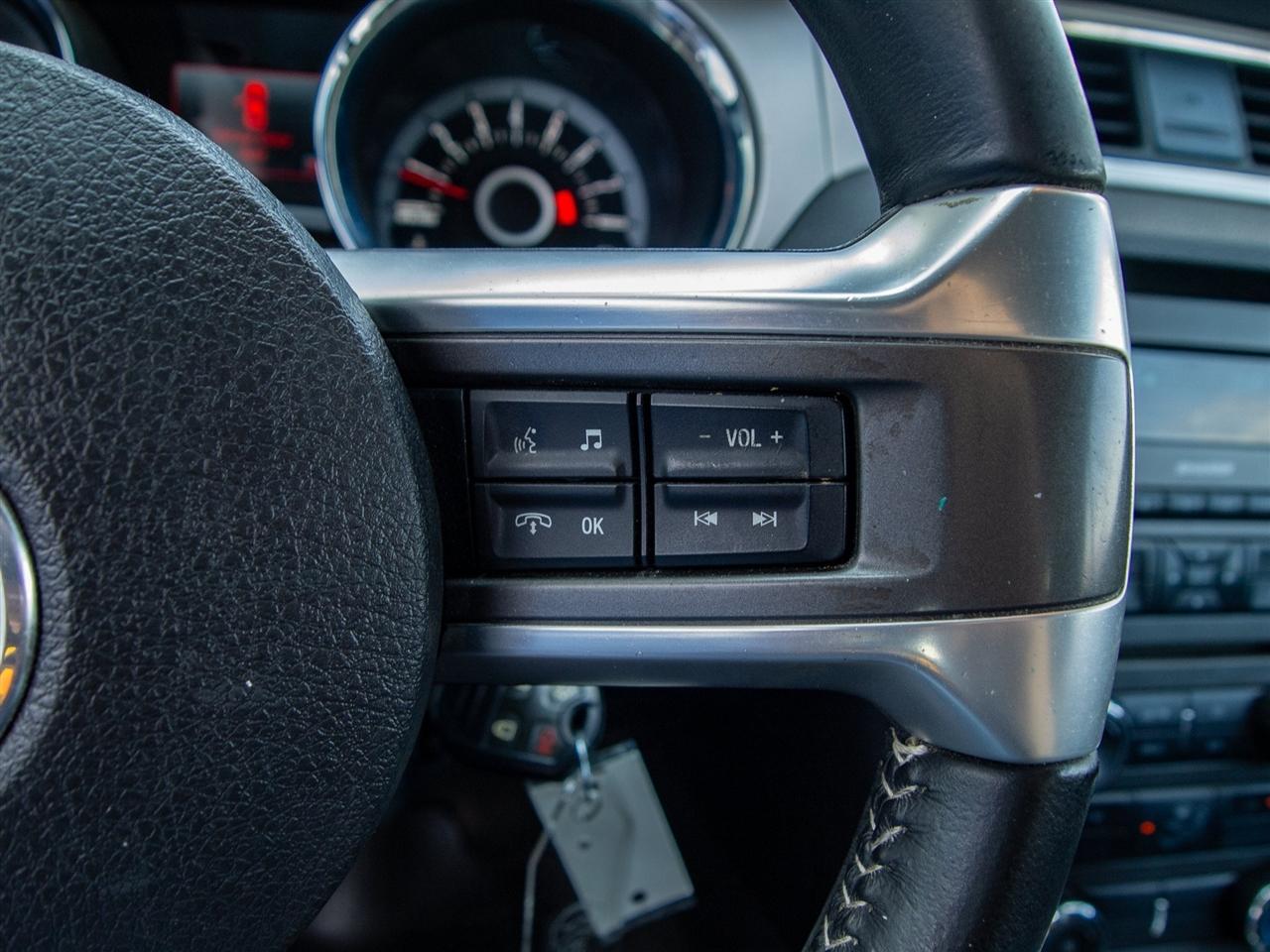 Ford Mustang 2dr Conv V6 2013