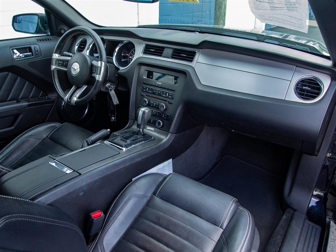 Ford Mustang 2dr Conv V6 2013