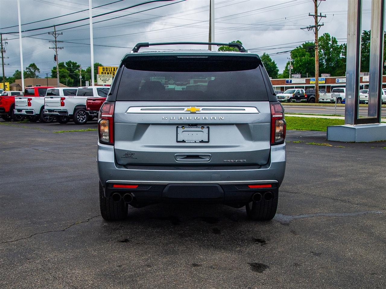 Chevrolet Suburban 4WD 4dr Premier 2023