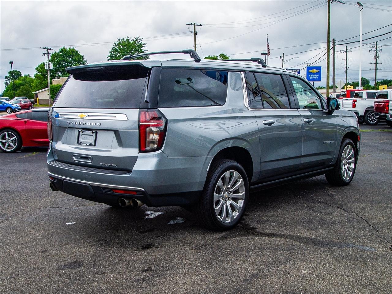 Chevrolet Suburban 4WD 4dr Premier 2023