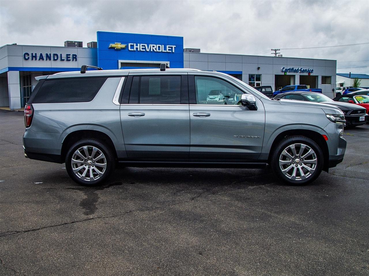 Chevrolet Suburban 4WD 4dr Premier 2023