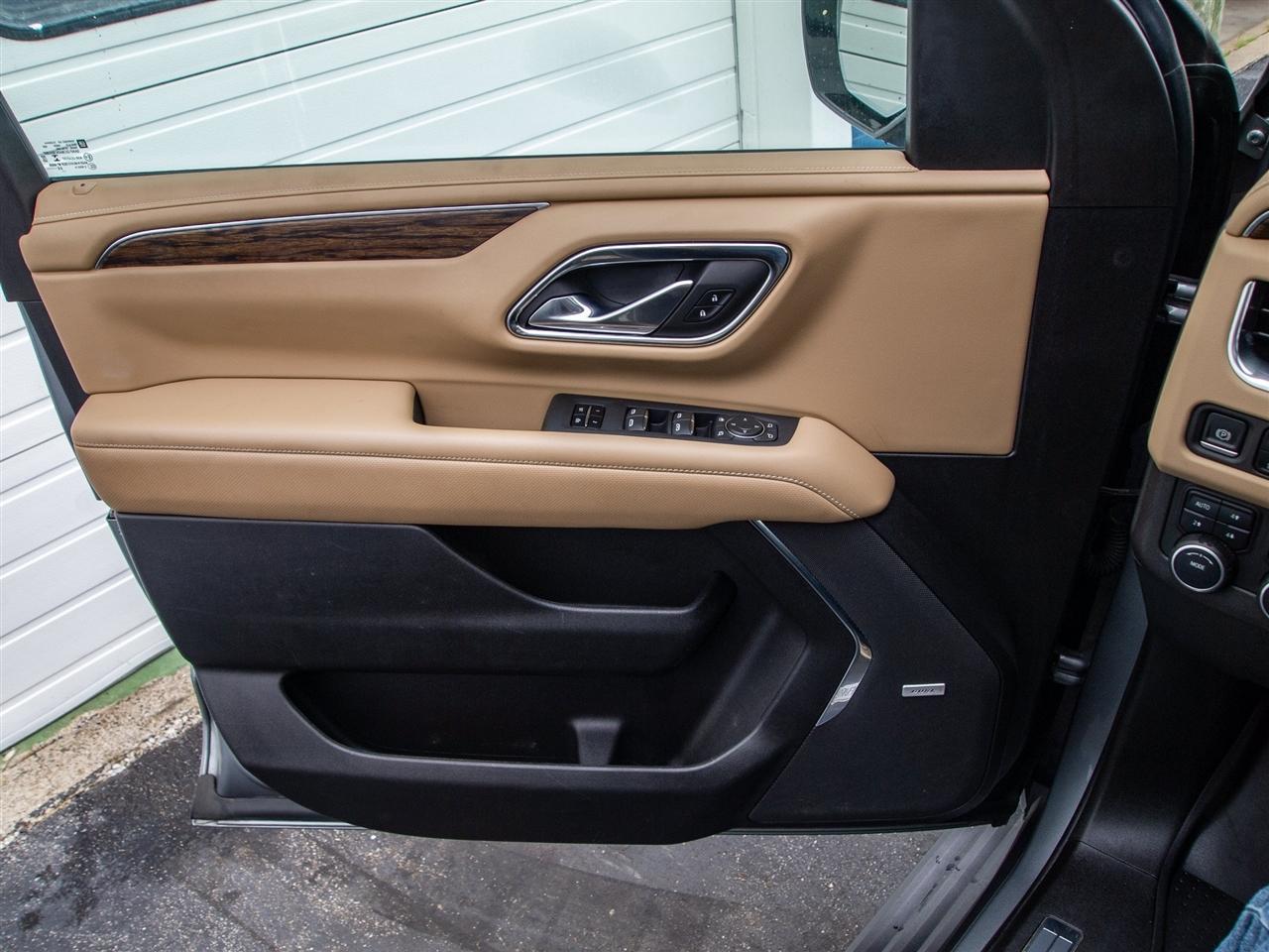 Chevrolet Suburban 4WD 4dr Premier 2023