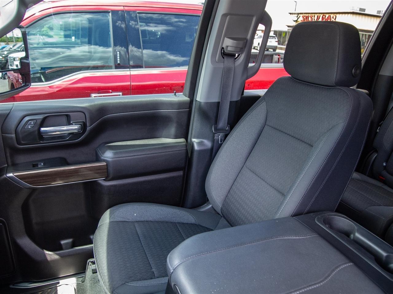Chevrolet Silverado 2500HD 4WD Crew Cab 159" LT 2023