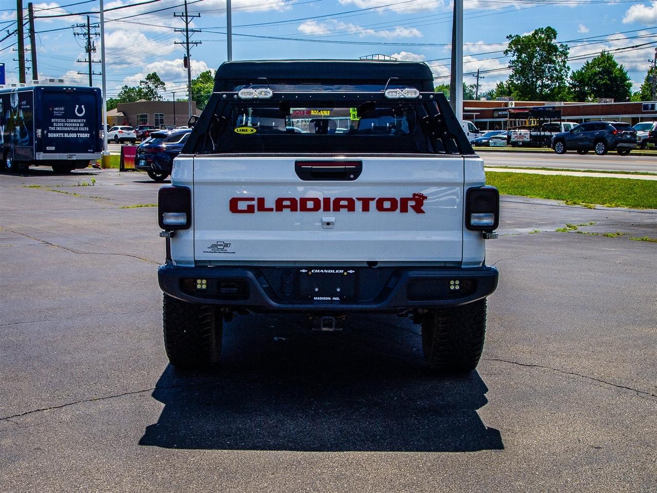 Jeep Gladiator Sport 4x4 2023