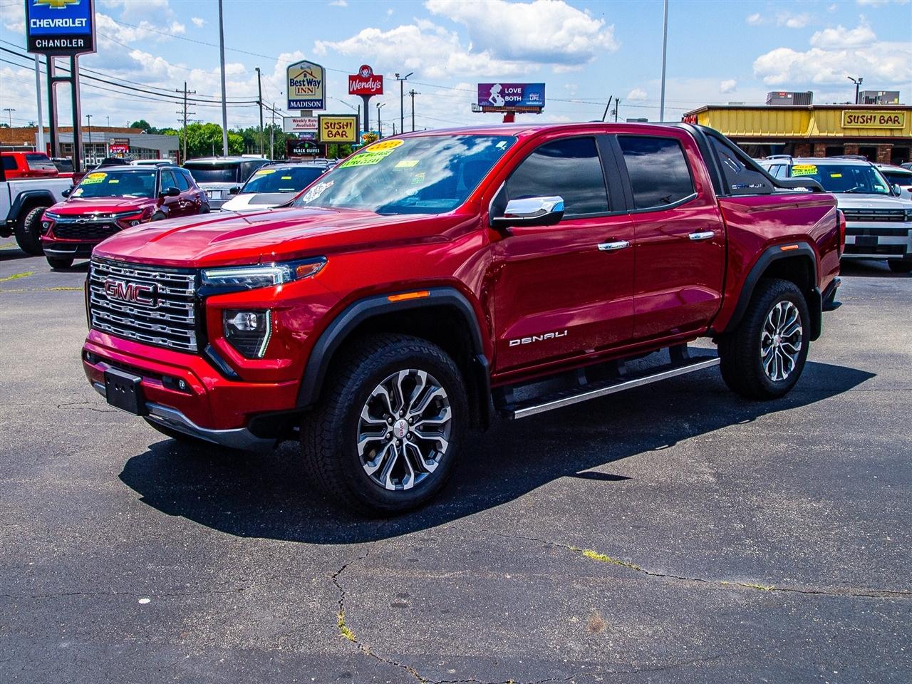 GMC Canyon 4WD Crew Cab Denali 2023