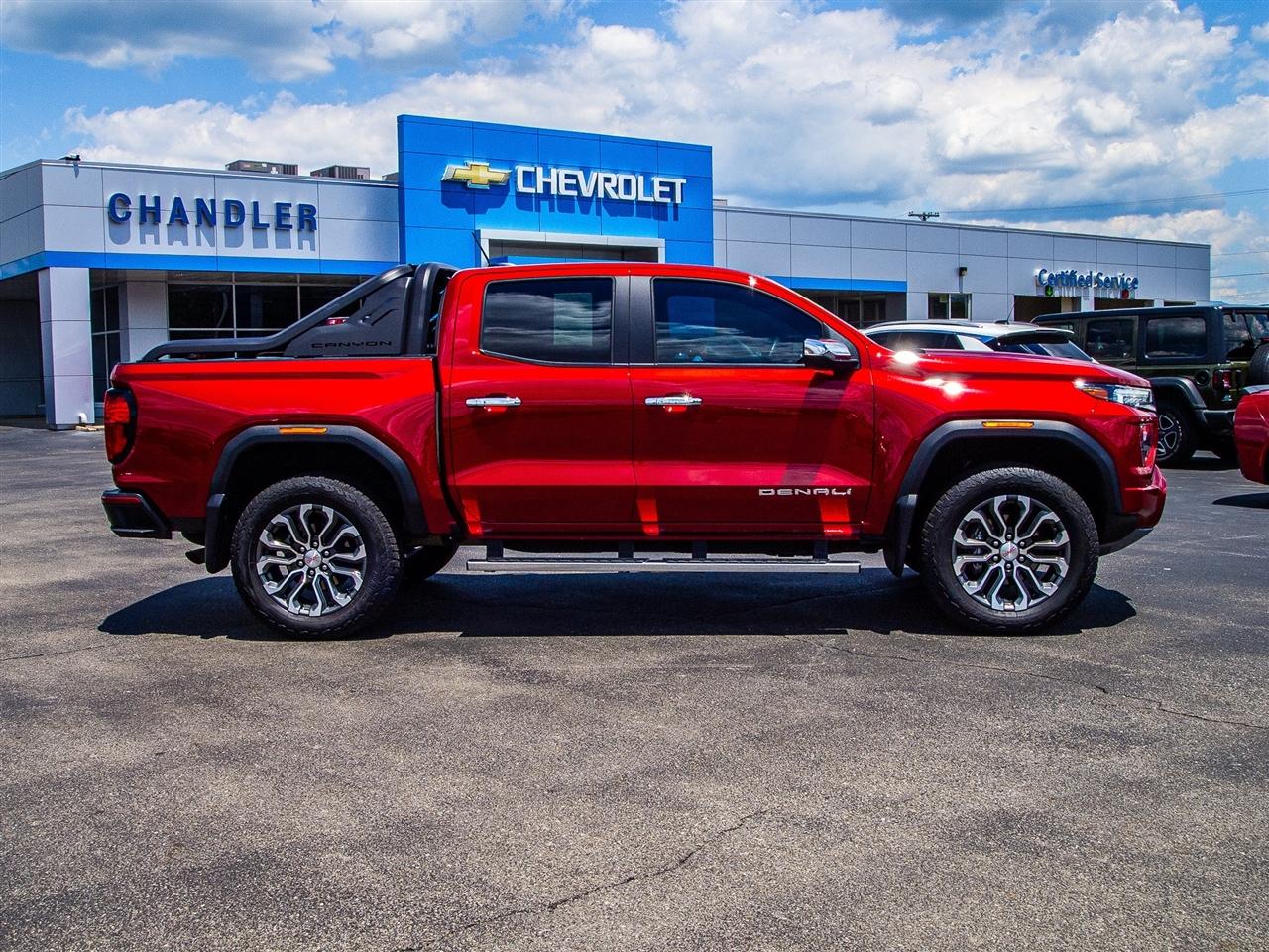 GMC Canyon 4WD Crew Cab Denali 2023