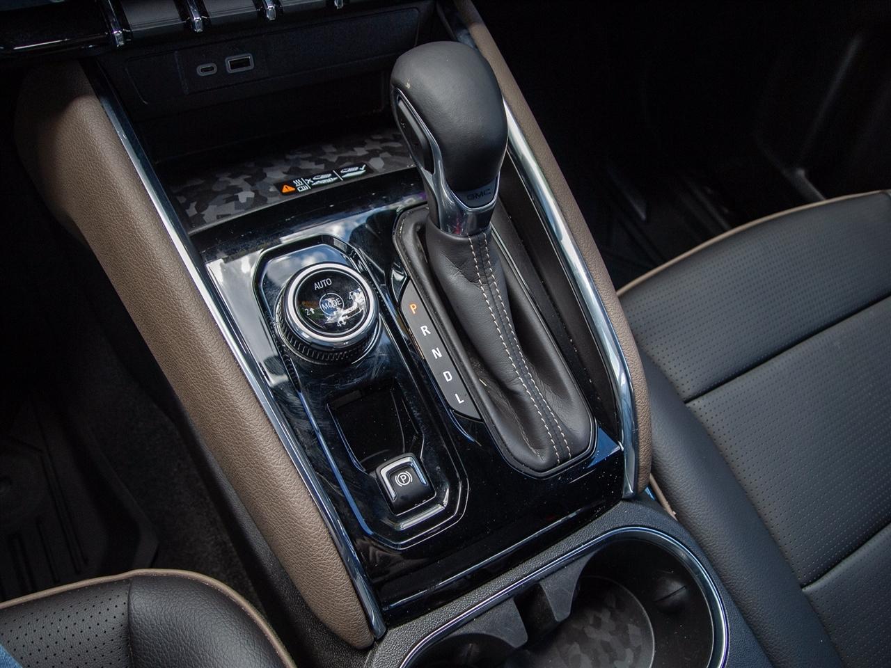 GMC Canyon 4WD Crew Cab Denali 2023