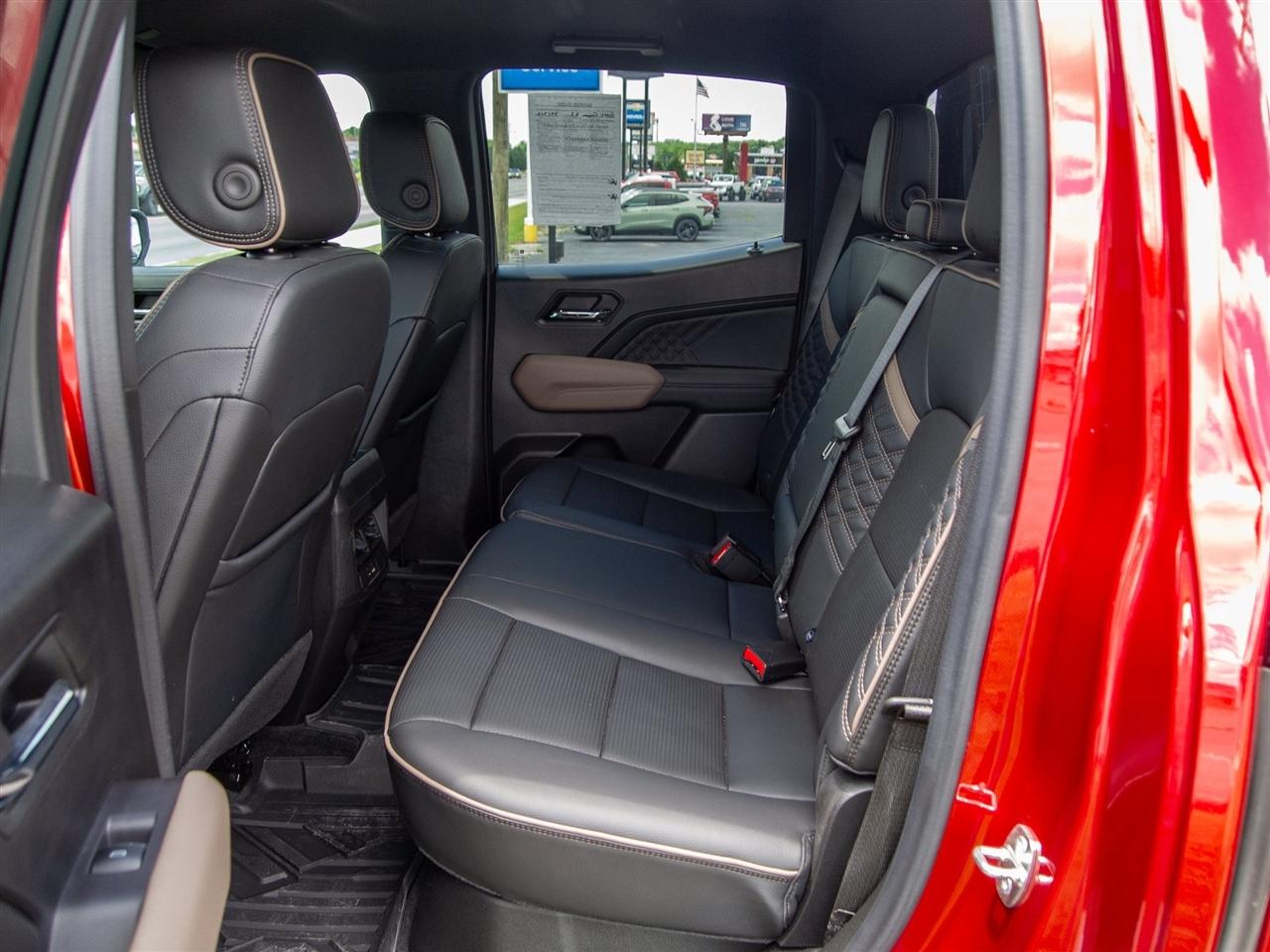 GMC Canyon 4WD Crew Cab Denali 2023