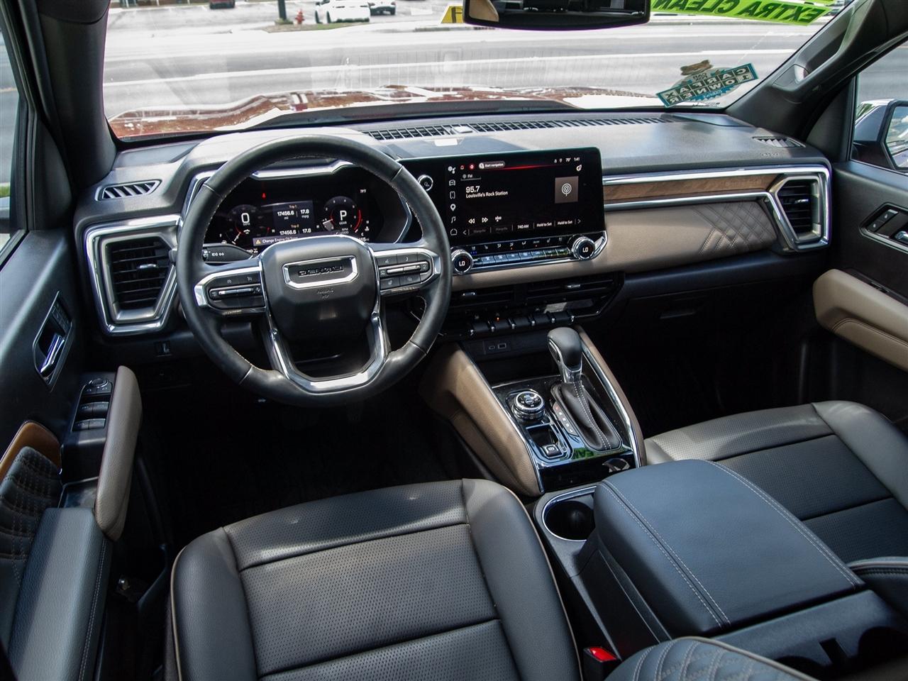 GMC Canyon 4WD Crew Cab Denali 2023