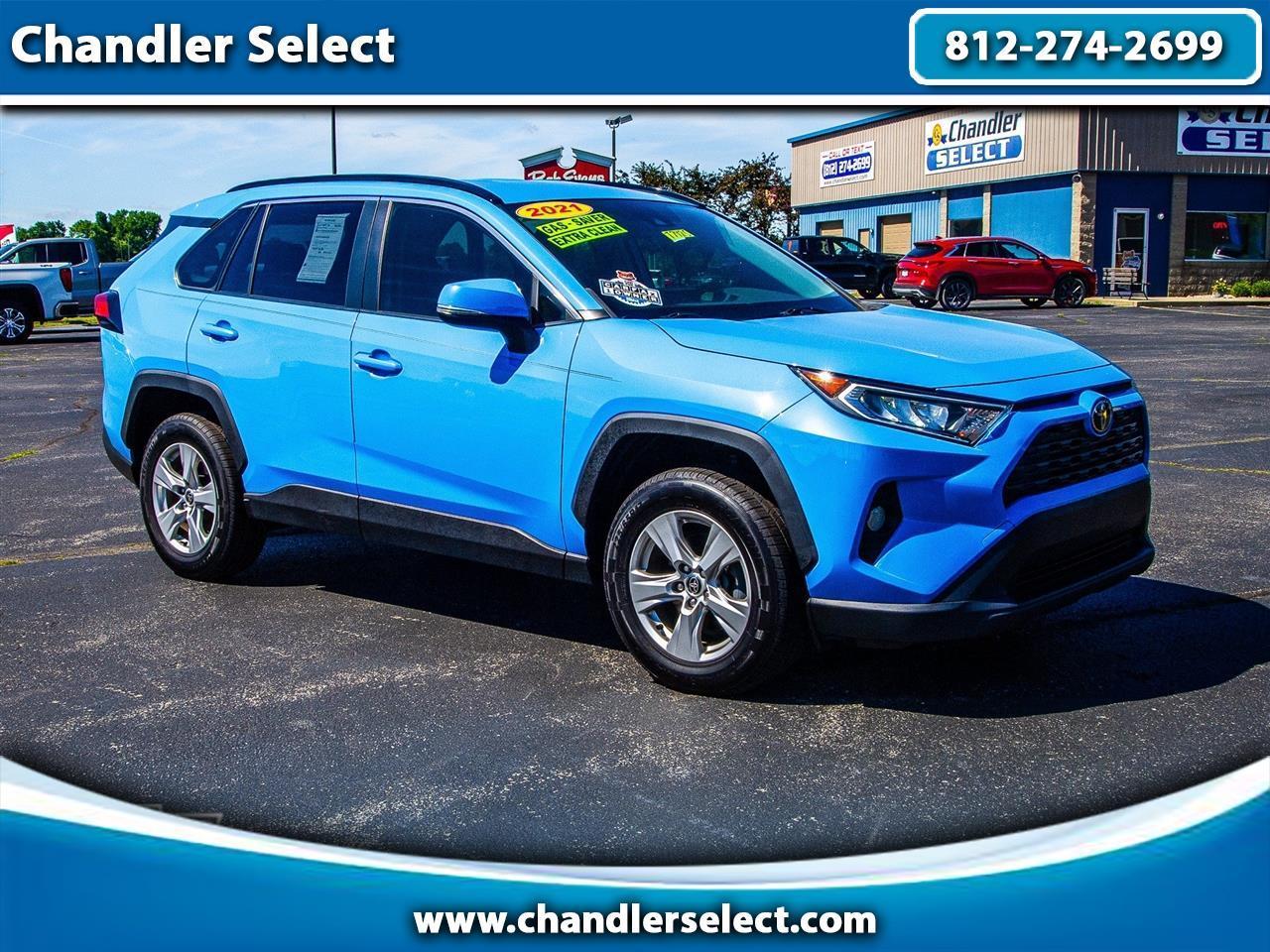 Toyota RAV4 XLE FWD (Natl) 2021