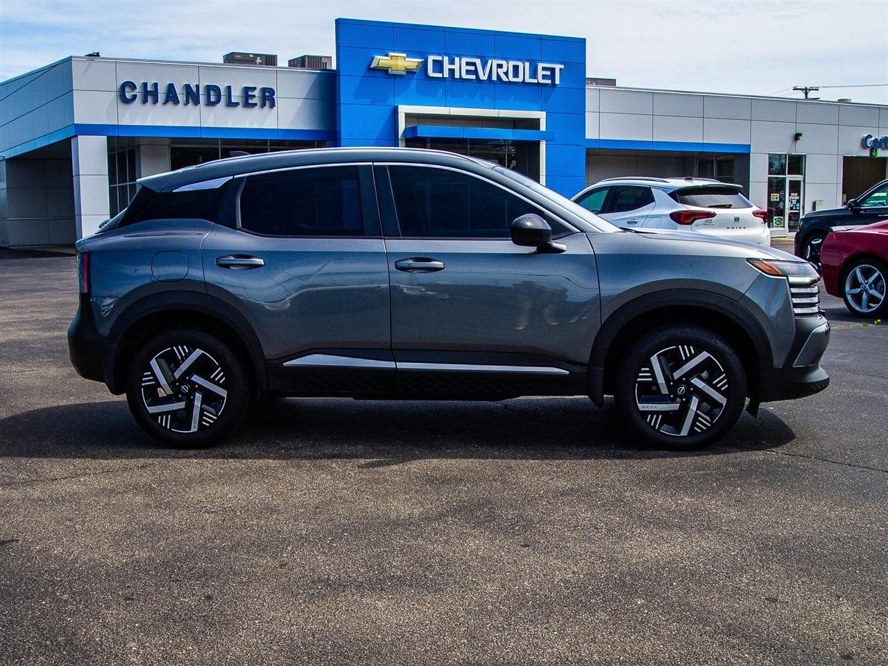 Nissan Kicks SV FWD 2026