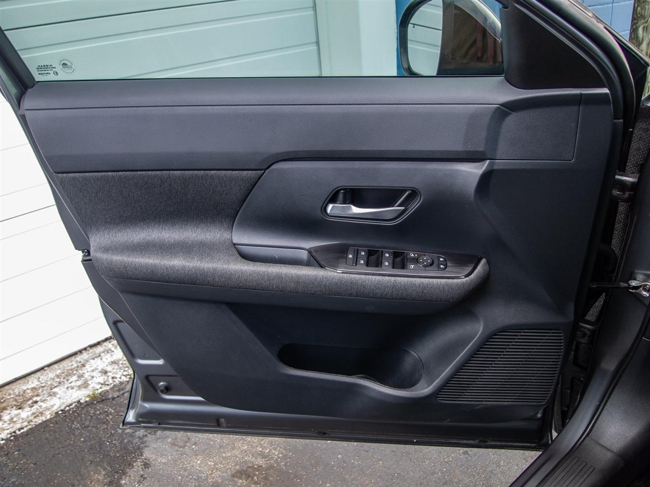 Nissan Kicks SV FWD 2026