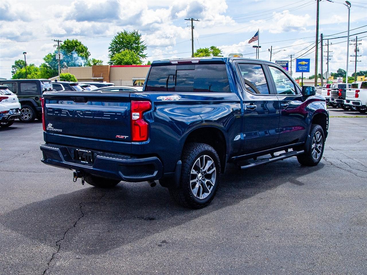 Chevrolet Silverado 1500 4WD Crew Cab 147" RST 2020