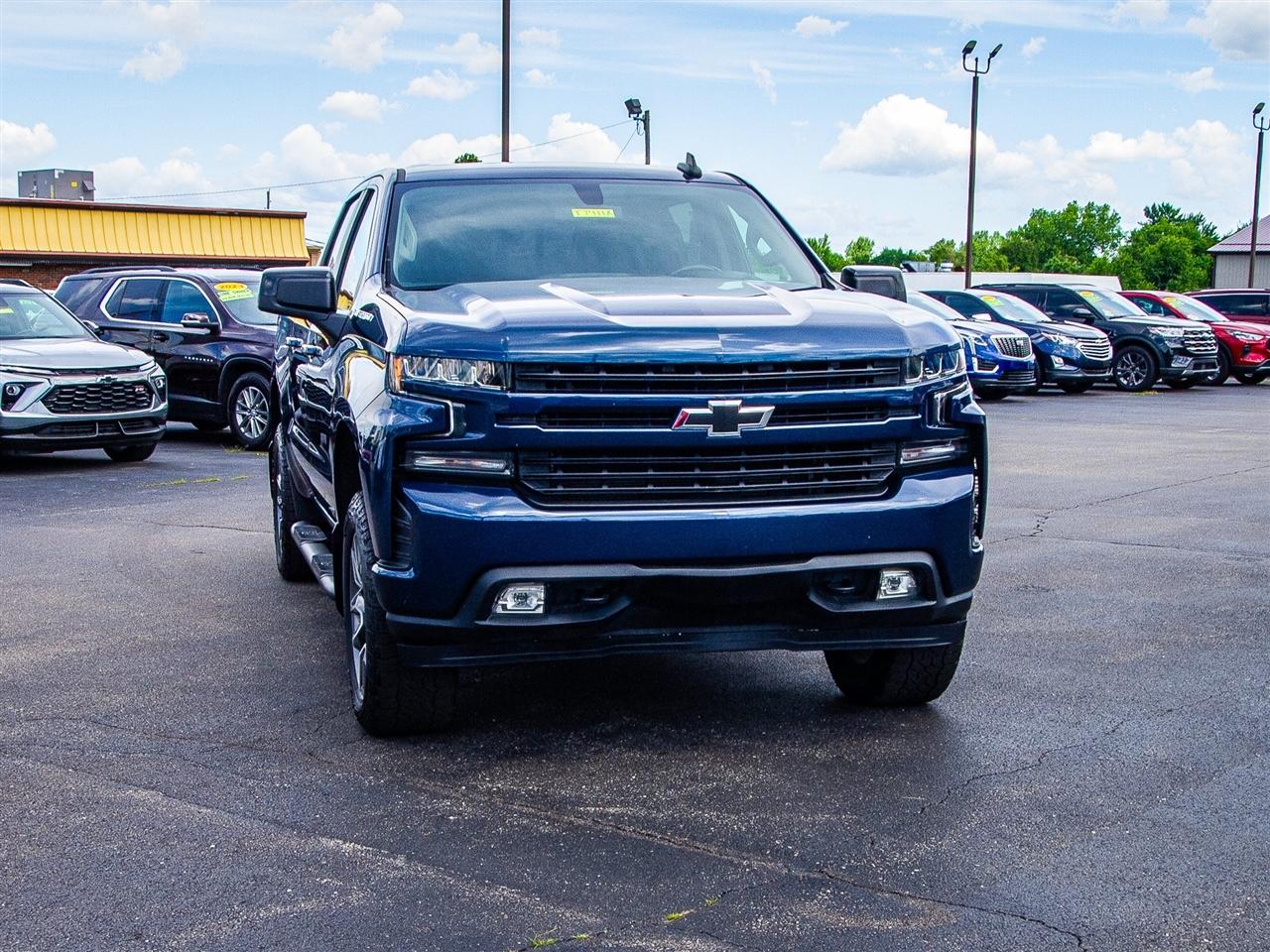 Chevrolet Silverado 1500 4WD Crew Cab 147" RST 2020
