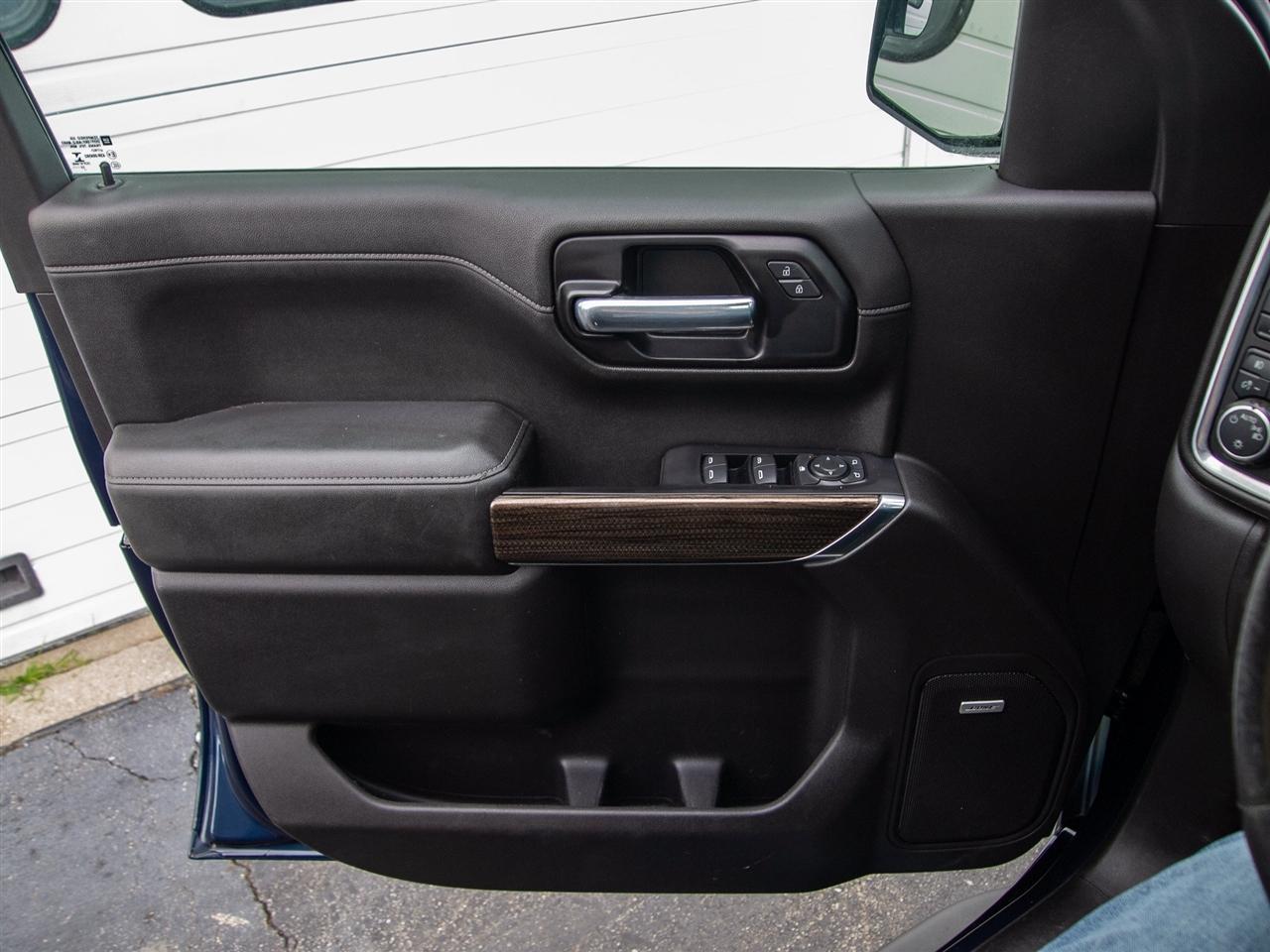 Chevrolet Silverado 1500 4WD Crew Cab 147" RST 2020