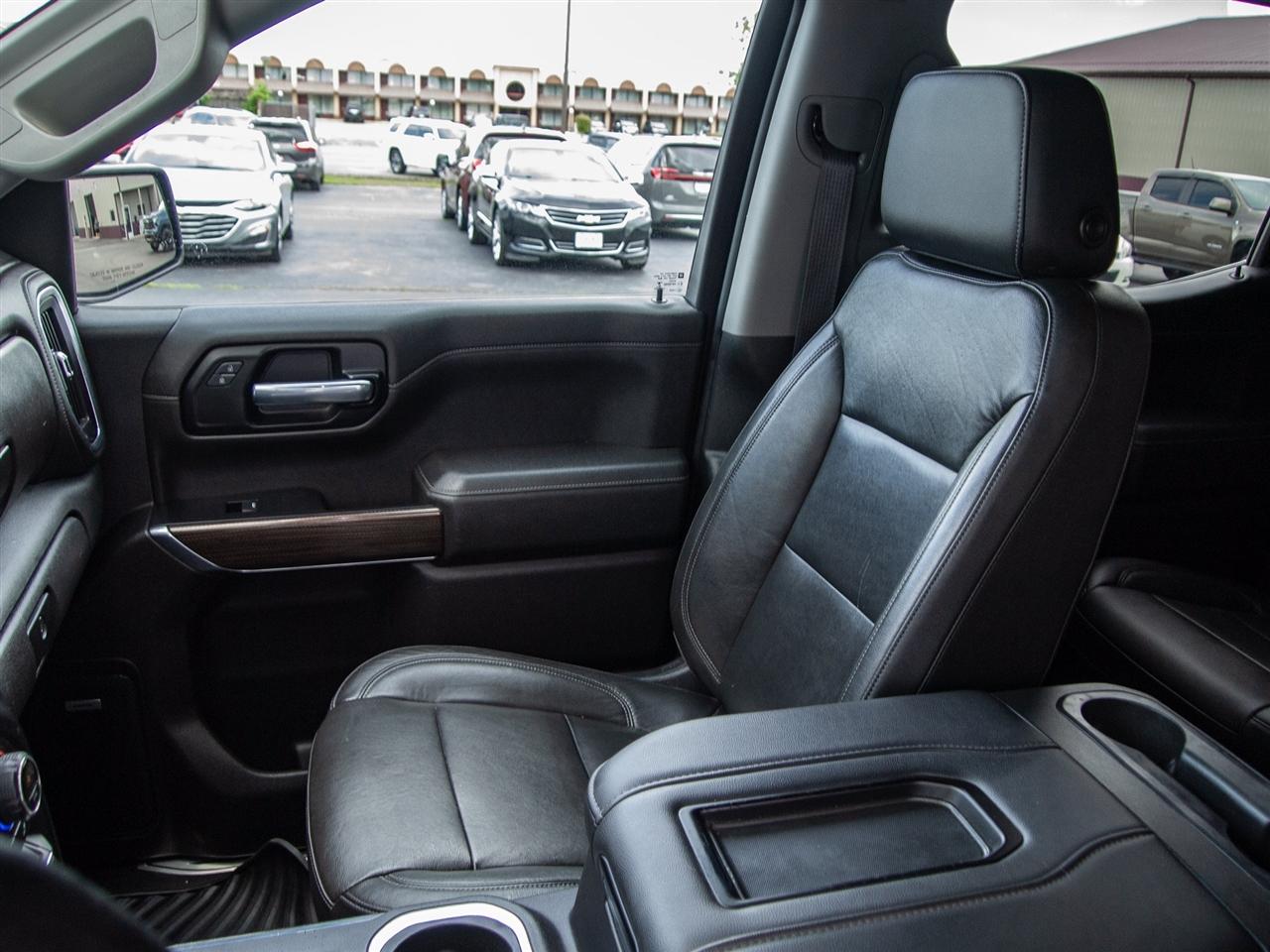 Chevrolet Silverado 1500 4WD Crew Cab 147" RST 2020